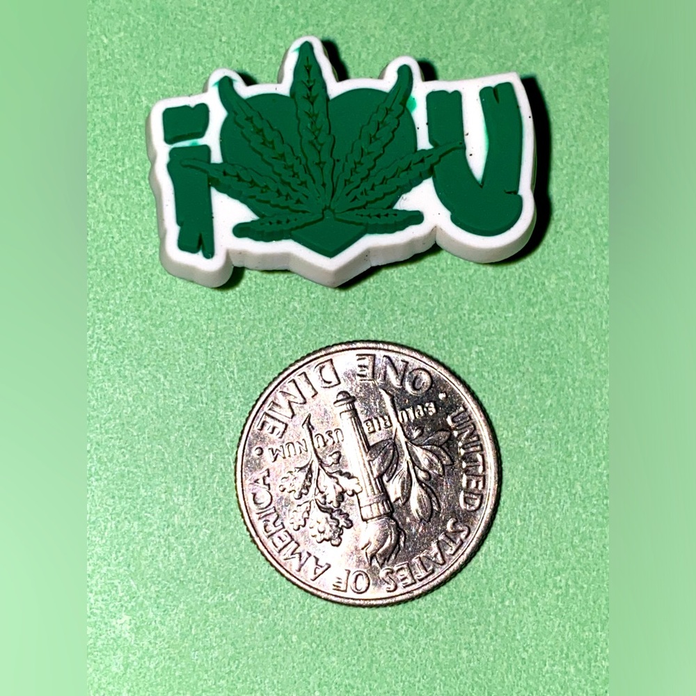 (10 for $15) I 💚 U leaf 🍃 420 Cannabis Crocs Shoe Charms